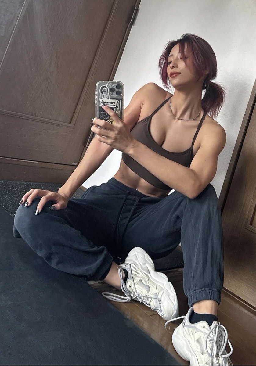 摂取カロリーだけでなくPFCバランスまで意識

PFCバランスだけでなくビタミン・ミネラルまで意識