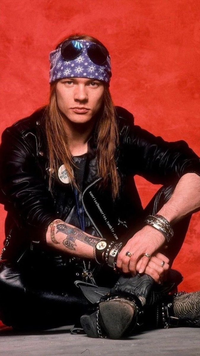 JenniferCarrera's tweet photo. @awamzzz Axl Rose https://t.co/xoBP15uMPO