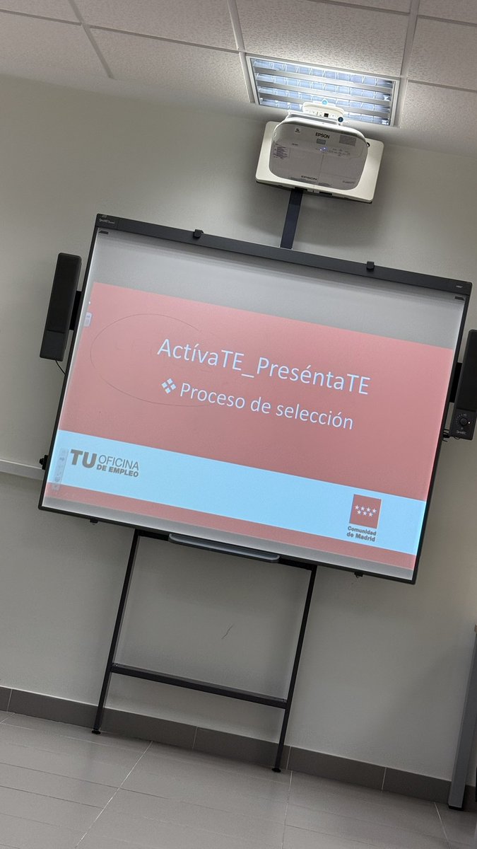 LeninMKT's tweet image. Para un Community Manager, la clave está en evidenciar competencias: gestión multicanal, medición de KPI, capacidad analítica y dominio de herramientas de automatización. Y muy importante el portafolio debe demostrar impacto y criterio estratégico.

#RRHH #CommunityManager