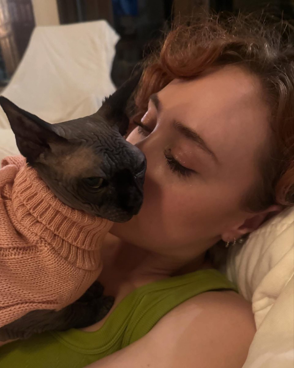 glusong's tweet image. chappell &amp;amp; trinket &amp;lt;3