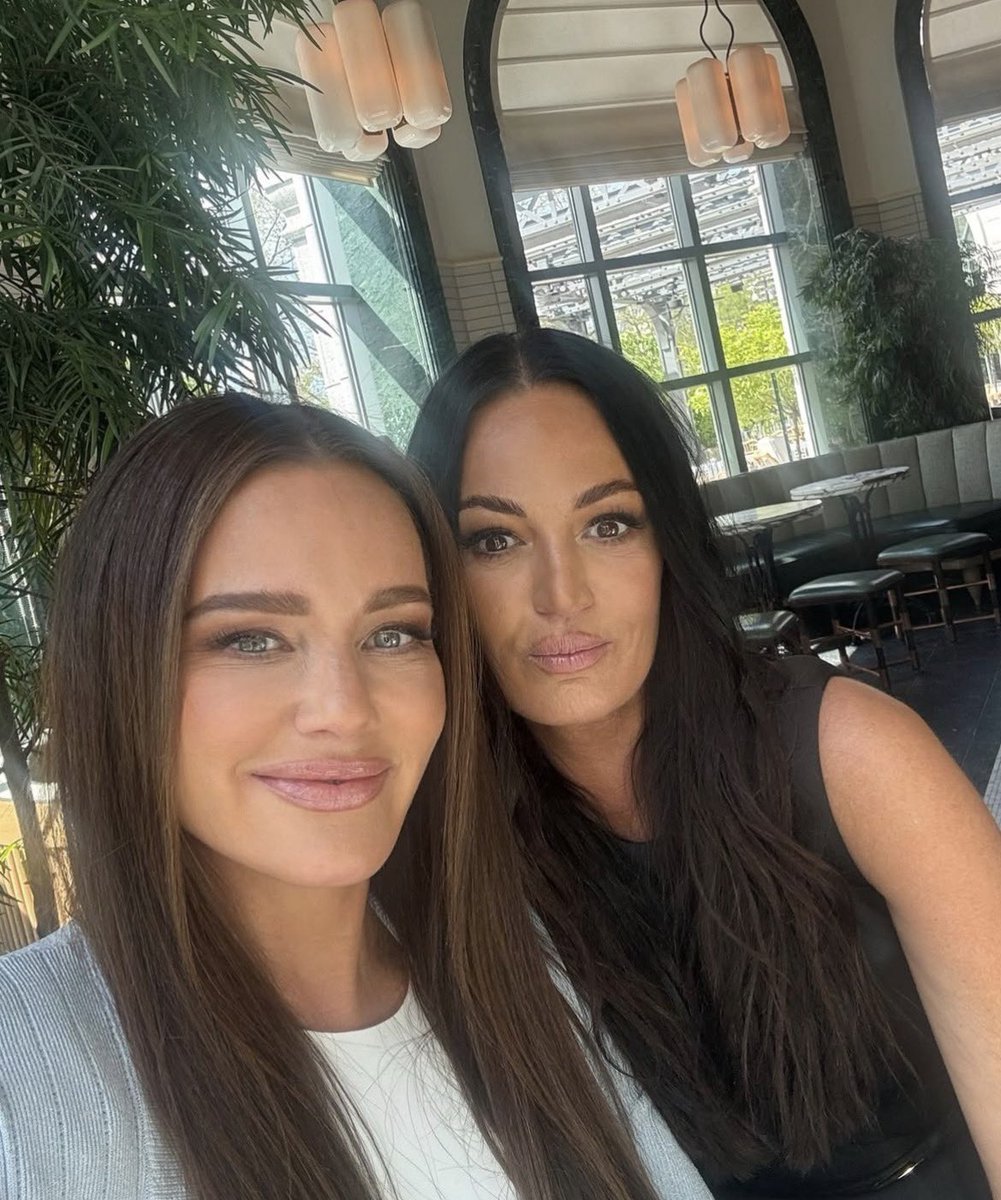 fleshmelons's tweet image. Its my team the dream team