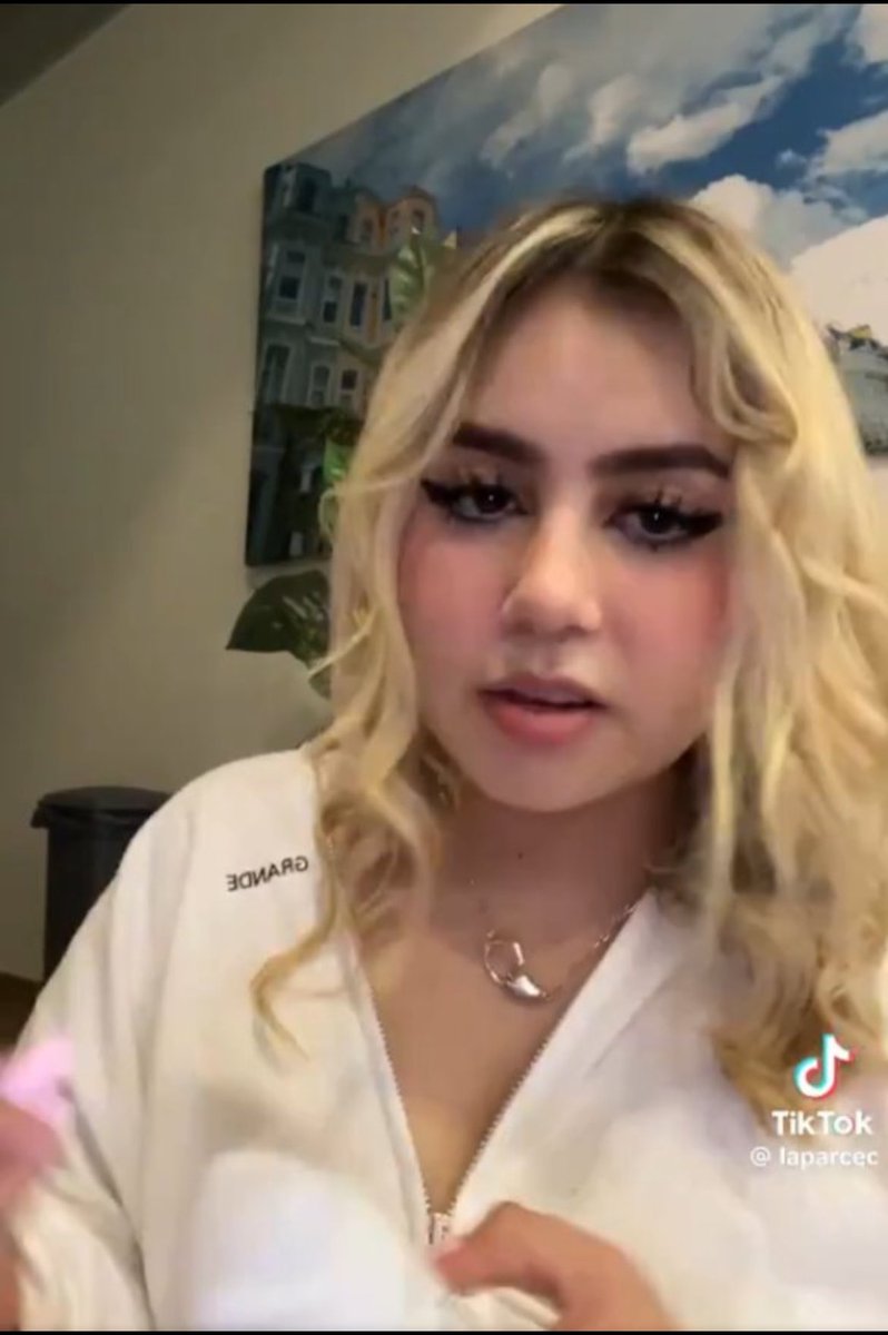 Cami:p tweet media
