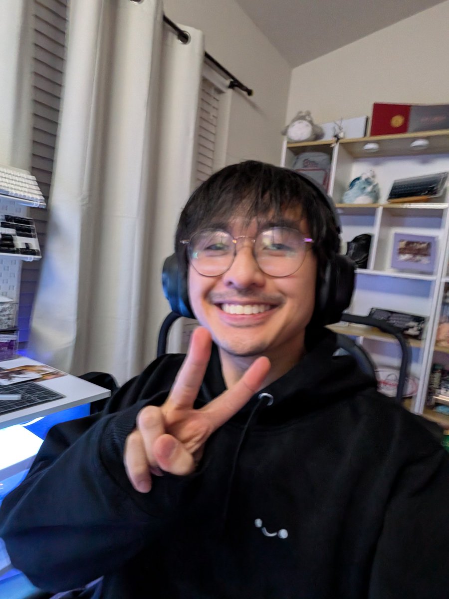 Attempting Pantheon 5 tonight on Hollow knight! 

twitch.tv/graysonfoxwort…