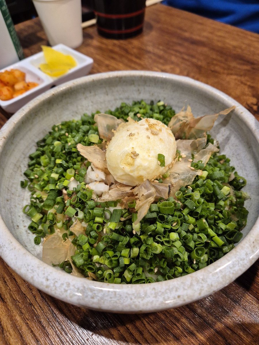 오트밀 라테 tweet media