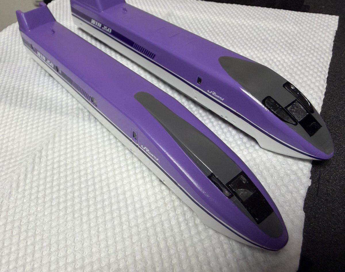 157keihibiki's tweet image. とりあえずWIN350 500系900番台出来た〜
試運転と微調整かな？
塗装や窓ガラス、碍子など何箇所か失敗した所もあるのでそのうちリベンジでまた作りたいですな〜
(その前にT3 fastech、STAR進めなきゃですが)