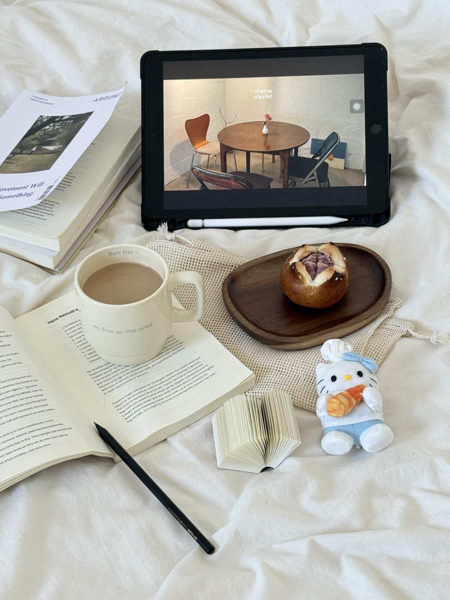 Emily Wilson tweet media