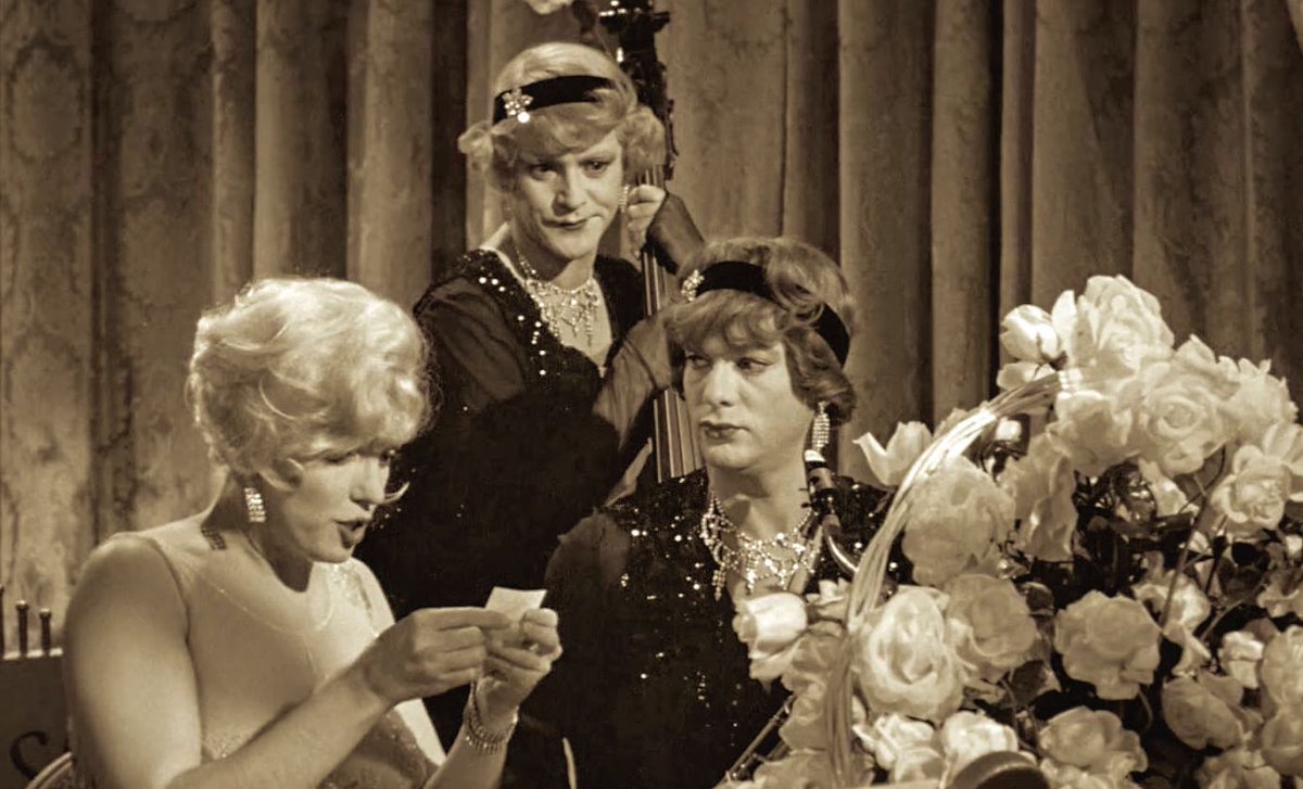 LinksGo's tweet image. It says ... Follow me on X 😁