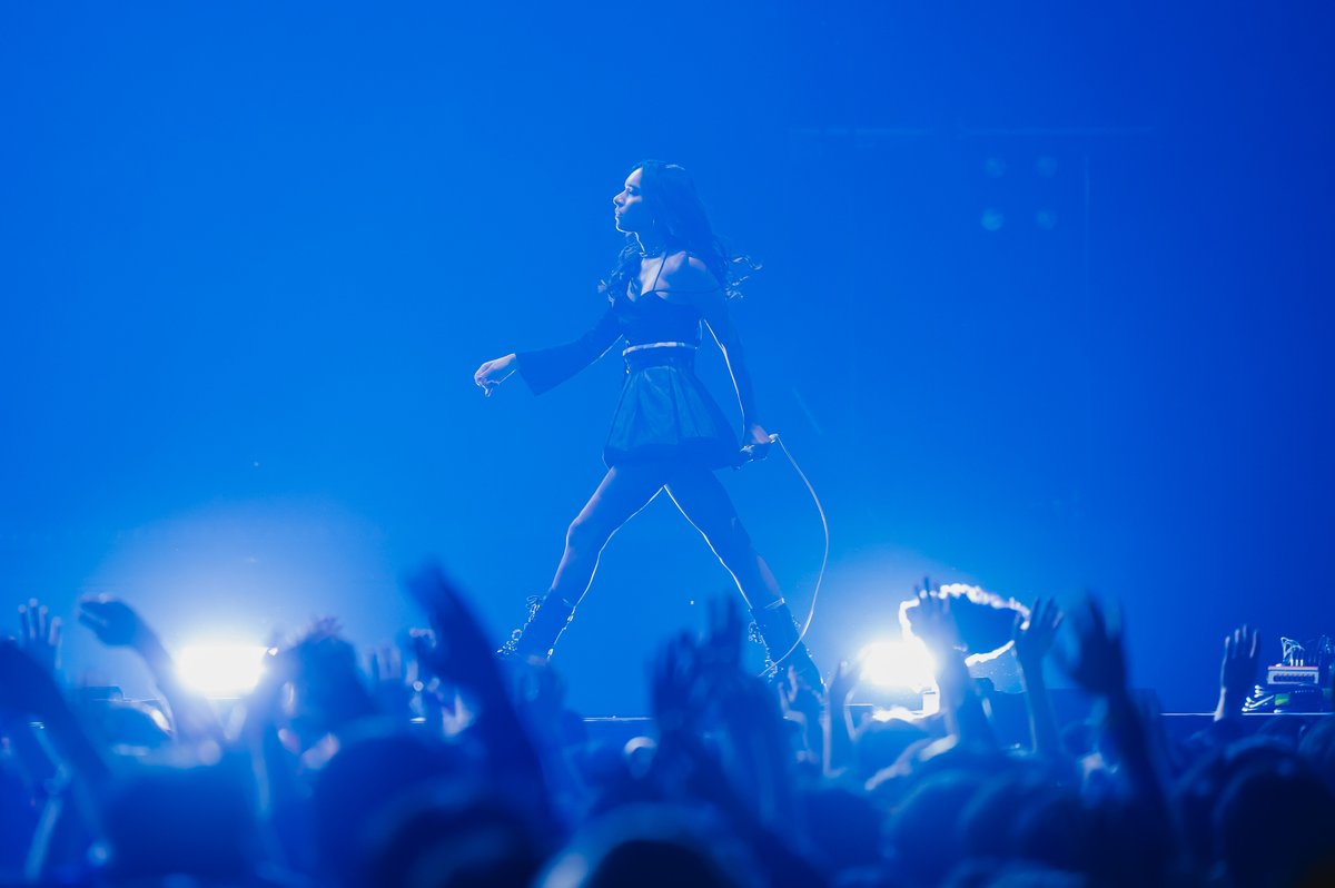 WONDERLIVET's tweet image. 📸 Official Photo • Setlist

#QUEENBEE #여왕벌

1 FIRE
2 BL
3 Hypnotize
4 P R I D E
5 HALF
6 VIOLENCE
7 Introduction
8 Mephisto
9 ZERO ICHI

- - - - - - - - - - - - - - - - - - - - - - - -

WONDERLIVET 2025 · 원더리벳2025
2025.11.14 FRI - 11.16 SUN
KINTEX HALL 7·8·10