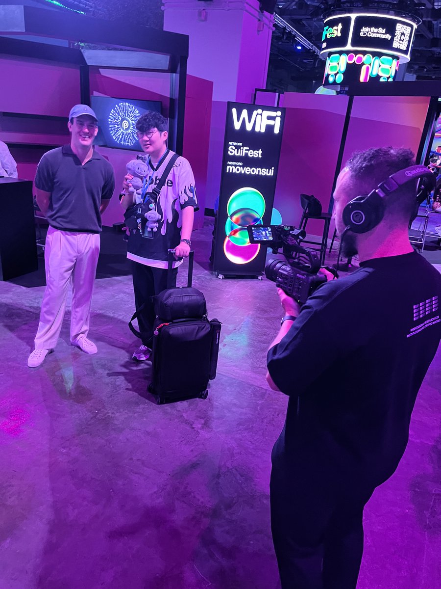 web3stu's tweet image. okay, I&apos;ll bite:

– moved into high-end content production
– built out my gear kit
– worked with various partners to interview some of the biggest projects in the space
– self-funded trip to Token2049
– contributed to @AsiaStablecoin
– quit teaching to work fulltime in web3
– met…