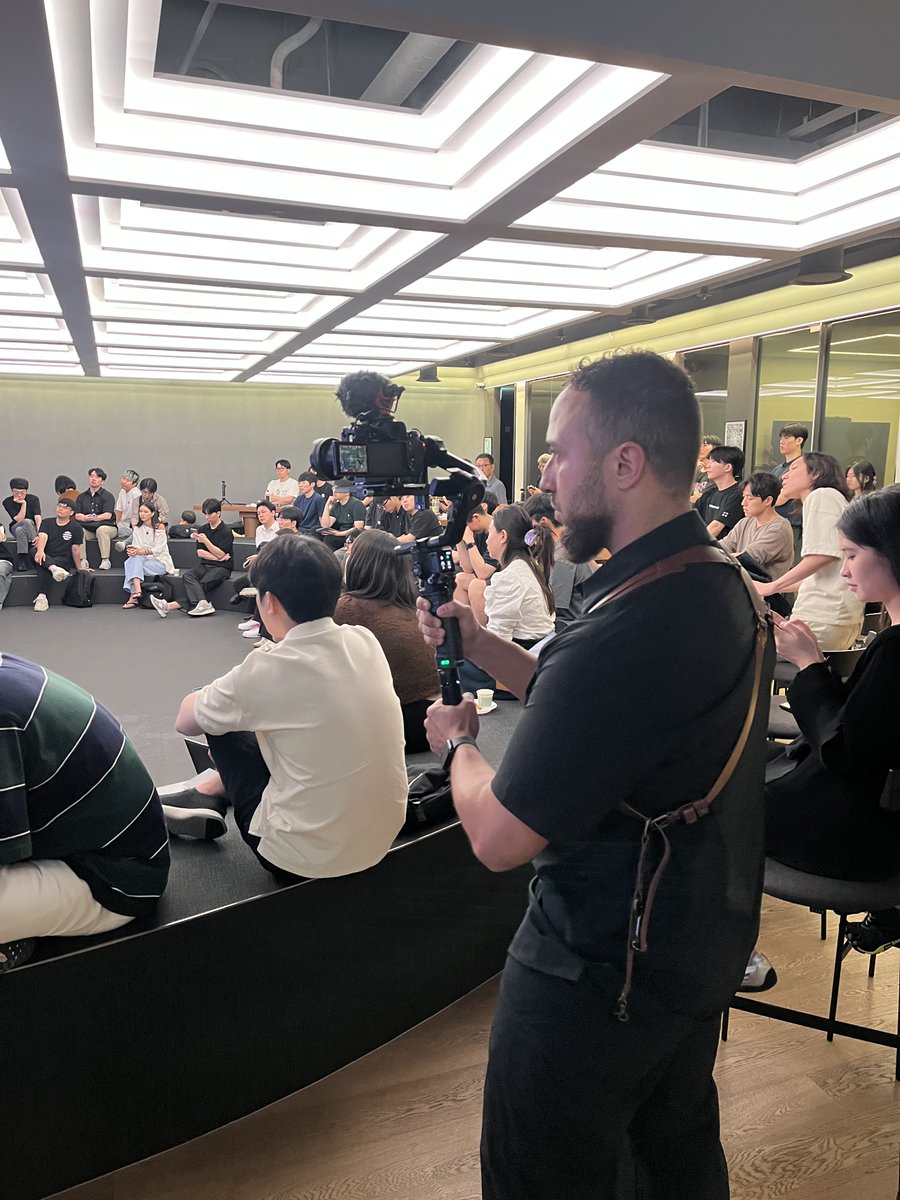 web3stu's tweet image. okay, I&apos;ll bite:

– moved into high-end content production
– built out my gear kit
– worked with various partners to interview some of the biggest projects in the space
– self-funded trip to Token2049
– contributed to @AsiaStablecoin
– quit teaching to work fulltime in web3
– met…