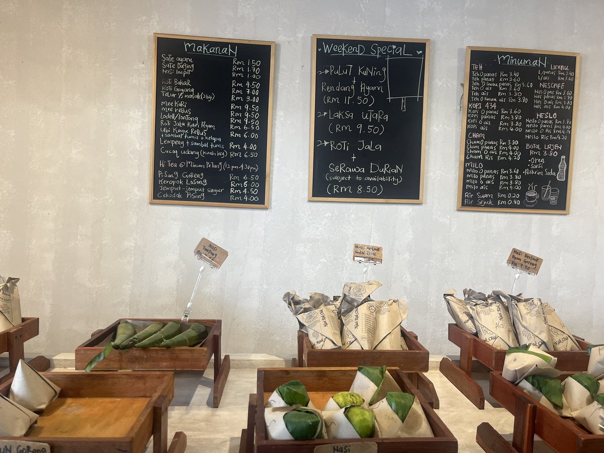 eeqacooper's tweet photo. Our favourite place @pakchip https://t.co/4n9Ihdd4BC