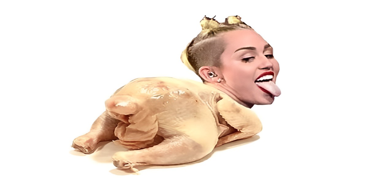 laughshopdotcom's tweet image. If your turkey isn’t serving this much energy, did you even celebrate Thanksgiving? 😂🦃
#TwerkingTurkeyMeme #FunnyTurkeyMeme #ThanksgivingHumor #TurkeyJokes #HolidayMemes #Laughshop #ThanksgivingLaughshttps://laughshop.com/twerking-turkey-meme/