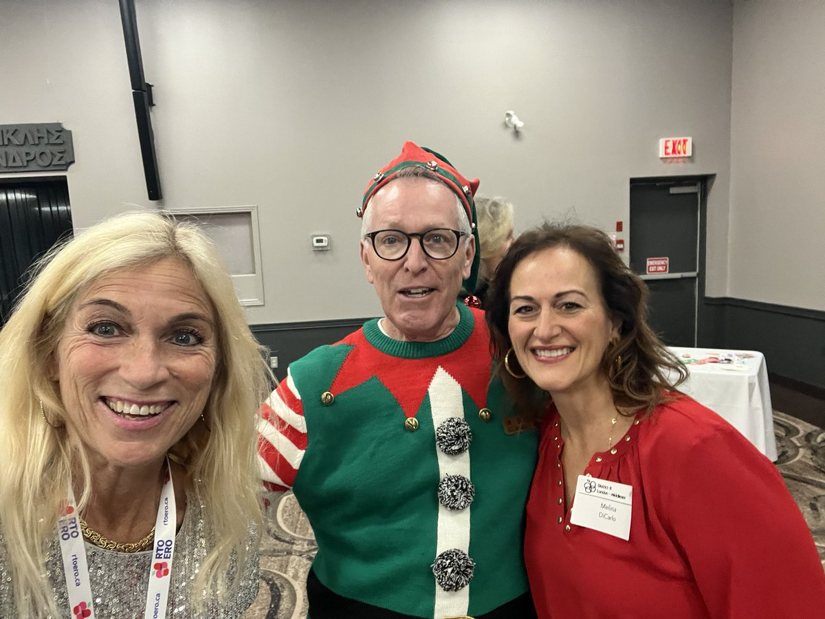 DCTMusicStudio's tweet image. ❤️ A beautiful @RTOERODistrict8  Christmas Luncheon with our fellow educator friends. So wonderful to see many former coworkers. Thank you to all involved for the special celebration. #Christmas #educators #teaching #bonaventure