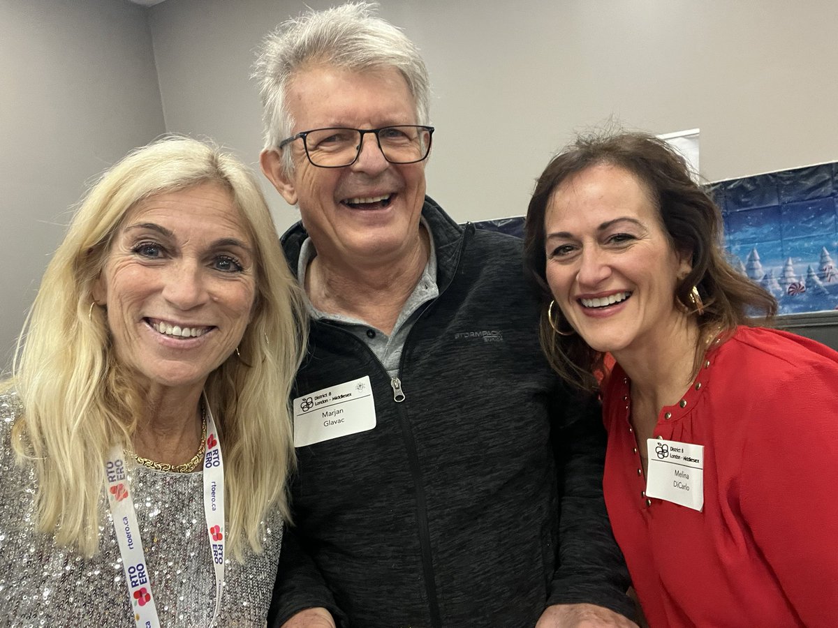 DCTMusicStudio's tweet image. ❤️ A beautiful @RTOERODistrict8  Christmas Luncheon with our fellow educator friends. So wonderful to see many former coworkers. Thank you to all involved for the special celebration. #Christmas #educators #teaching #bonaventure