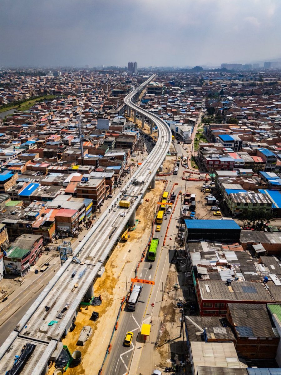 Creo que el metro está embelleciendo mi ciudad

Cómo te quiero Bogotá ❤️