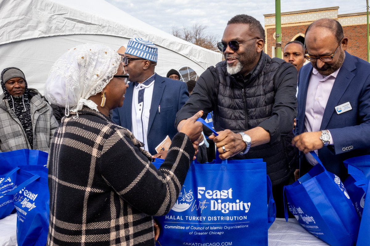 Mayor Brandon Johnson tweet media