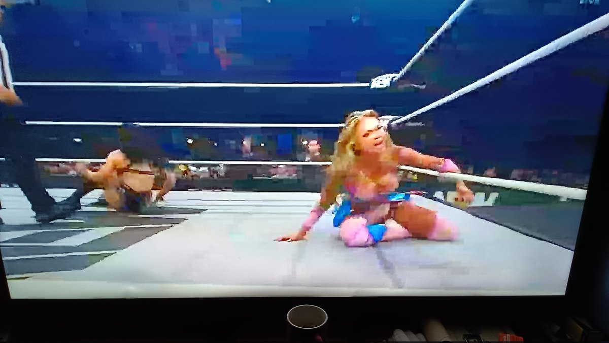 Harley Cameron se le arrancan las  cabras pal monte. Que gran narración y comentarios 
<a href="/lavozcabrera/">Carlos Cabrera</a> 
<a href="/Ariel_Levy/">Ariel Levy</a> 
<a href="/alvaroriojas/">Alvaro Riojas</a>