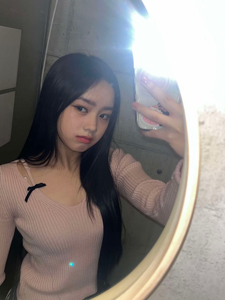 r_jerica74098's tweet image. I love her...;-)

#UNIS #유니스 #ELISIA #엘리시아