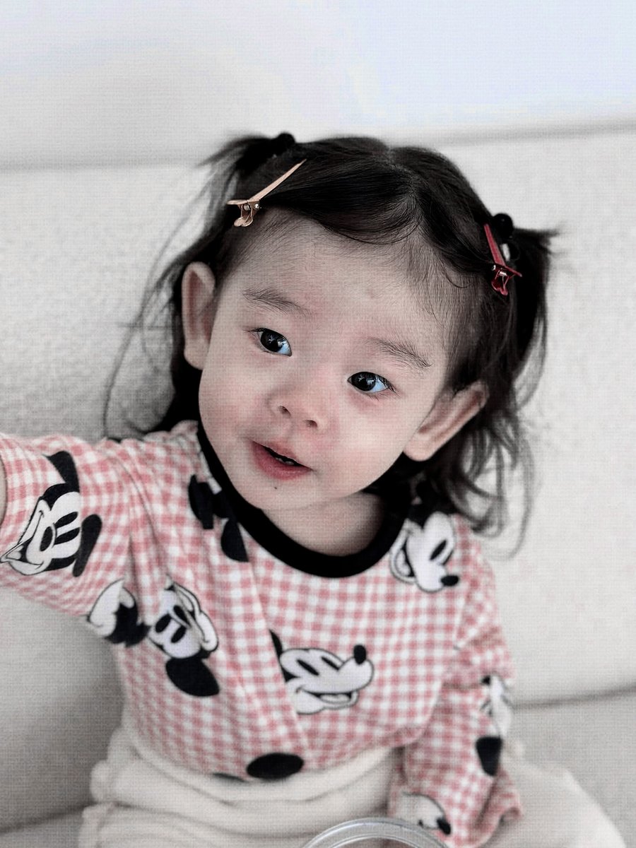 clisosdeLuna's tweet image. 𓂅⠀𝖺 𝖽𝖺𝗒 𝗂𝗇    (  ✿  )    𝗍𝗁𝖾 𝗅𝗂𝖿𝖾 𝗈𝖿 𝖺   ⸝⸝⸝  ꢹ
ㅤㅤㅤㅤㅤㅤㅤㅤ
ㅤㅤㅤㅤㅤㅤㅤㅤ𝗹𝗶𝗹 𝗳𝗮𝗶𝗿𝘆.