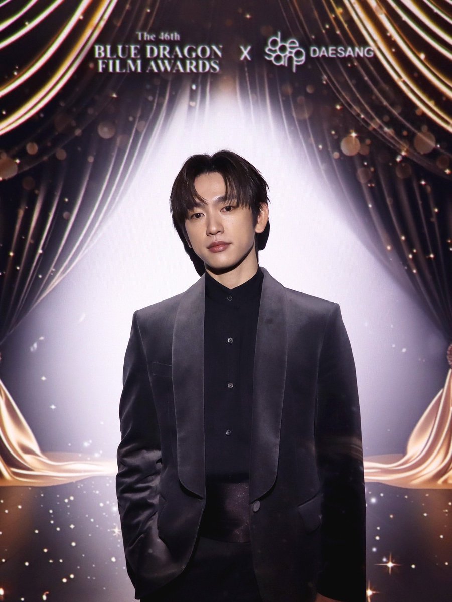 peachpage_net's tweet image. 🎬제46회 청룡영화상🏆

 박진영 &amp;lt;하이파이브&amp;gt;

instagram.com/p/DRism4DEoky

ෆ #PARKJINYOUNG #JINYOUNG #박진영 #진영