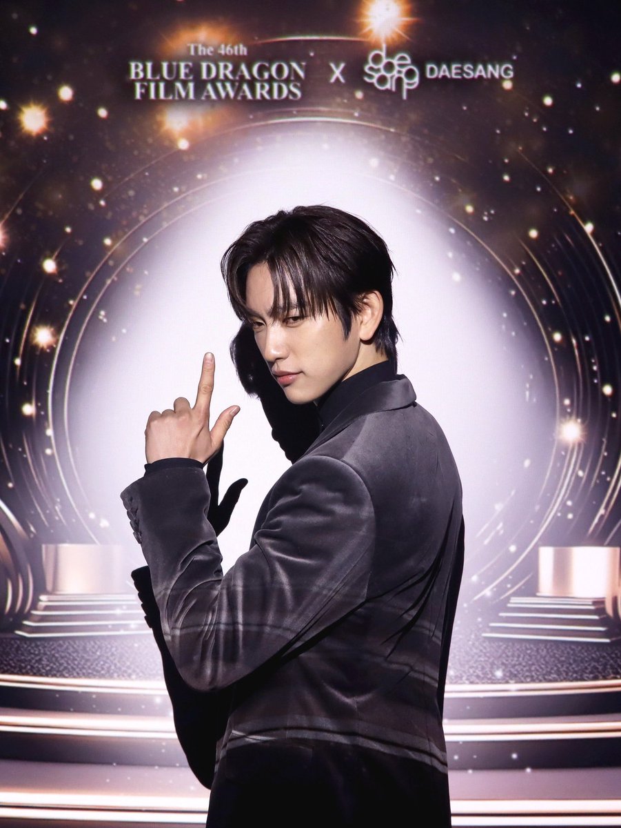 peachpage_net's tweet image. 🎬제46회 청룡영화상🏆

 박진영 &amp;lt;하이파이브&amp;gt;

instagram.com/p/DRism4DEoky

ෆ #PARKJINYOUNG #JINYOUNG #박진영 #진영