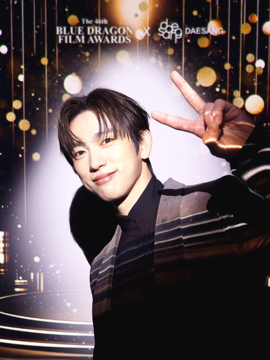 peachpage_net's tweet image. 🎬제46회 청룡영화상🏆

 박진영 &amp;lt;하이파이브&amp;gt;

instagram.com/p/DRism4DEoky

ෆ #PARKJINYOUNG #JINYOUNG #박진영 #진영