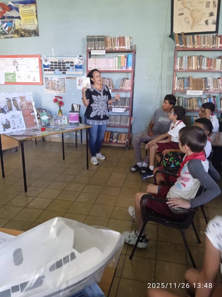 👩‍🏫 Las bibliotecarias: guerreras de la prevención.
🏫 Escuela Primaria "Mártires del Goicuria".
📖 A través de actividades complementarias y creativas.
🚫💊 Trabajo preventivo contra las drogas.
👧👦 Formando valores en los estudiantes.
 #dgmemtz #CubaMined #GobMtz #DPEMatanzas