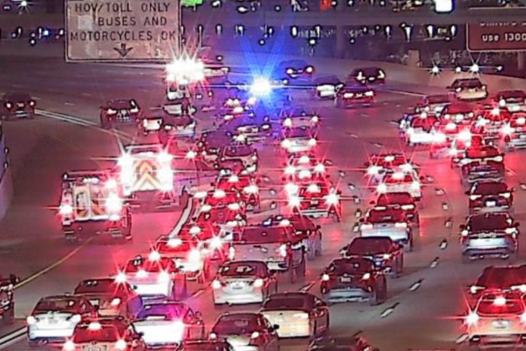SLCScanner's tweet image. #SLC 1000 S I-15 SB. Vehicle rollover. 4 patients and sound to have minor injuries. Use alternate route as traffic is causing delays.