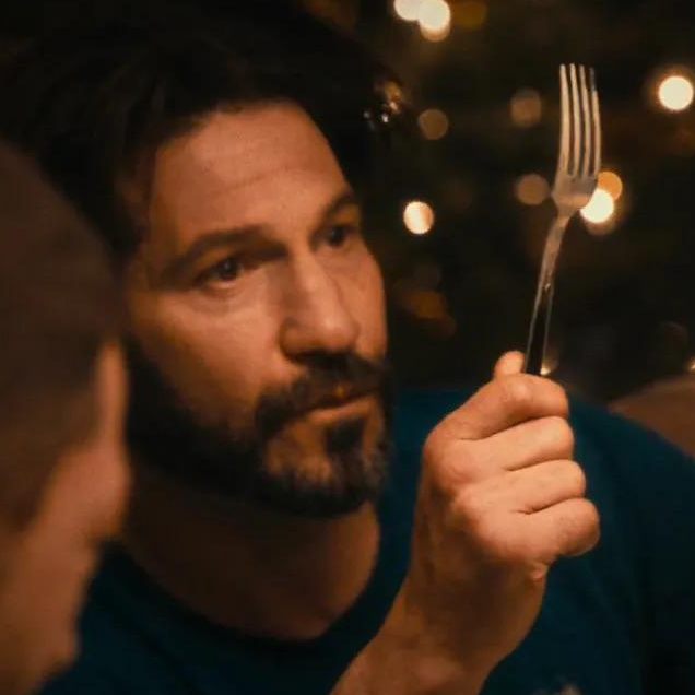 CSOonX's tweet image. Us at Thanksgiving dinner when our crazy uncle says he kind of likes the idea of a 24-team College Football Playoff : 𐂐