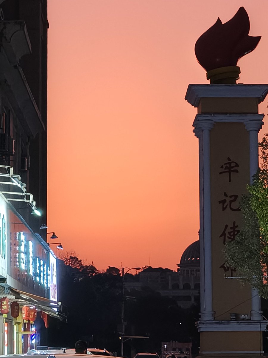 pgat69o's tweet photo. A stunning sunset can heal all the unhappiness. ๐
็ป็พๅค้ณ่ฝๆฒปๆไธๅไธๅผๅฟ~
#StunningSunset https://t.co/TLrwPKknut