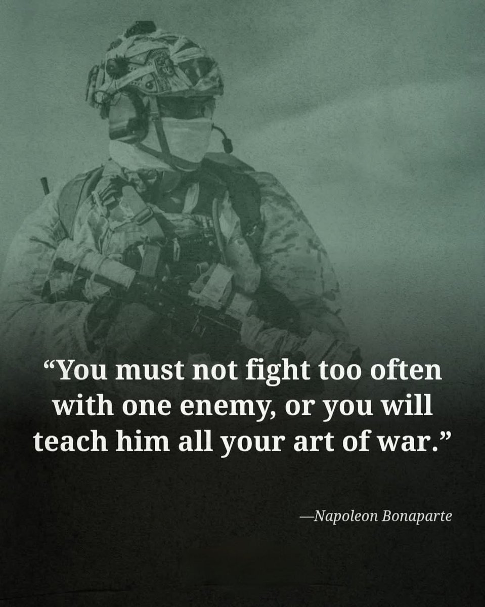 thechilosopher2's tweet image. *Reveal your hand too many times and you lose your edge permanently.*
#BiggBossTamil9 #sstvi