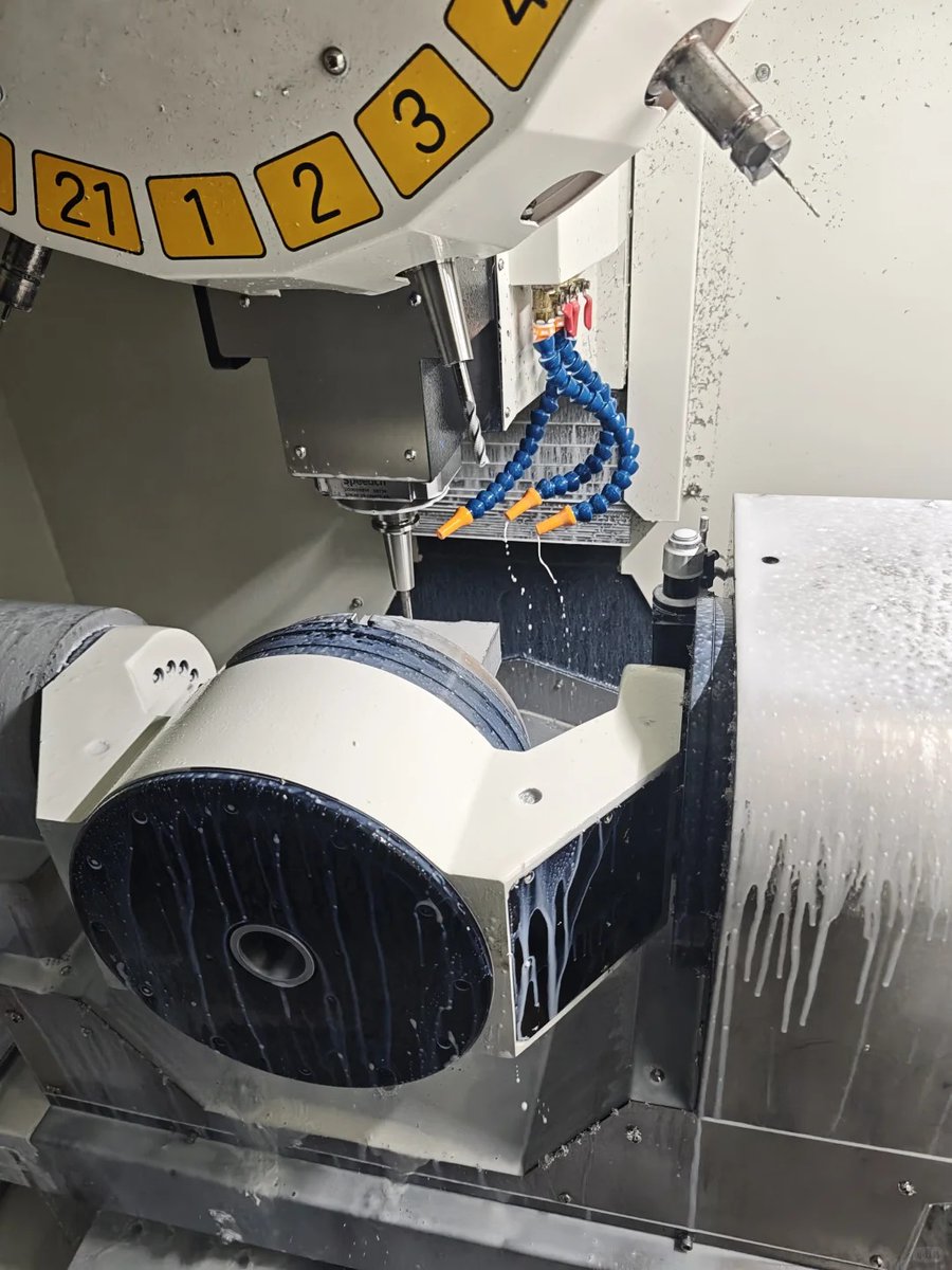Xavier56917992's tweet image. Our 5-axis CNC machining center handles complex geometries with seamless tool changes, stable rotary motion, and continuous coolant delivery.

#CNCmachining #CNC #modules #5AxisMachining 
🌐 xavier-parts.com
Email: sales@xavier-parts.com
WhatsApp:+86 17389715507