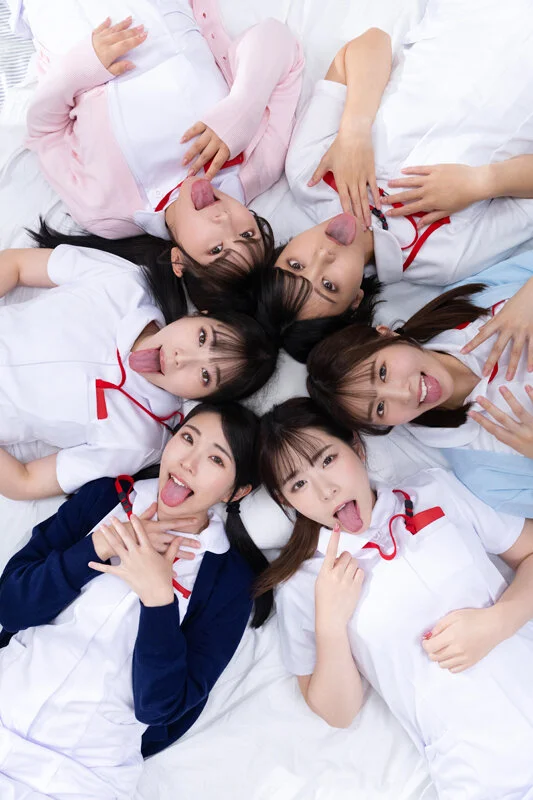 abirukai_'s tweet photo. イラ〇〇オ自慢の優秀な企画単体が集まったレアルワークス20周年記念作品。もなみ鈴を新米看護師という位置づけに置くことで、悶え苦しむもなみ鈴のキャラクターに奥行きを持たせている。彼女たちが妄信的に喉を酷使する姿を見ていると、新興宗教にハマっていく人ってこんな感じなのだろうなと思う。豪華女優陣が一堂に集結し絡んでいる光景はさすがに良いものを見せてもらっている感覚がある。今回はお祭りの楽しさ、非日常的な雰囲気を重視した作り。絶対にswitchが当たらないくじ引きがあったり、屋台の焼きそばの麺がスーパー並の品質であっても、そのお祭り全体の評価が下がらないのと同じように、この作品もまた雰囲気が楽しいから最高だ。