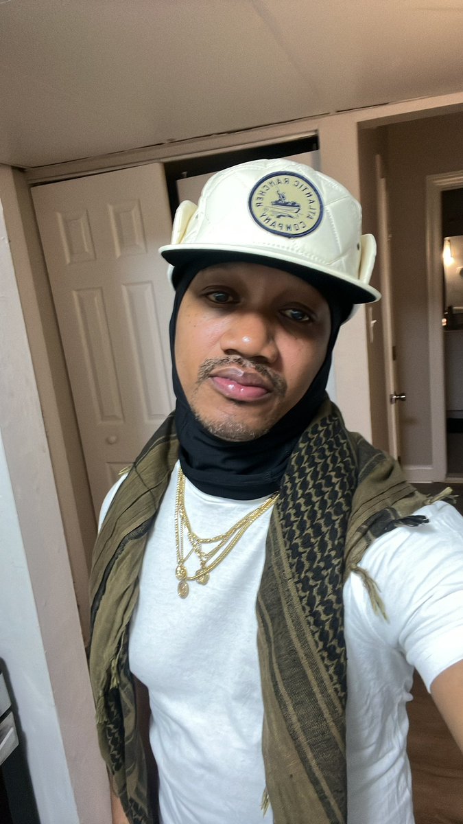 Lytestarscreen's tweet image. See what fun can get into tonight