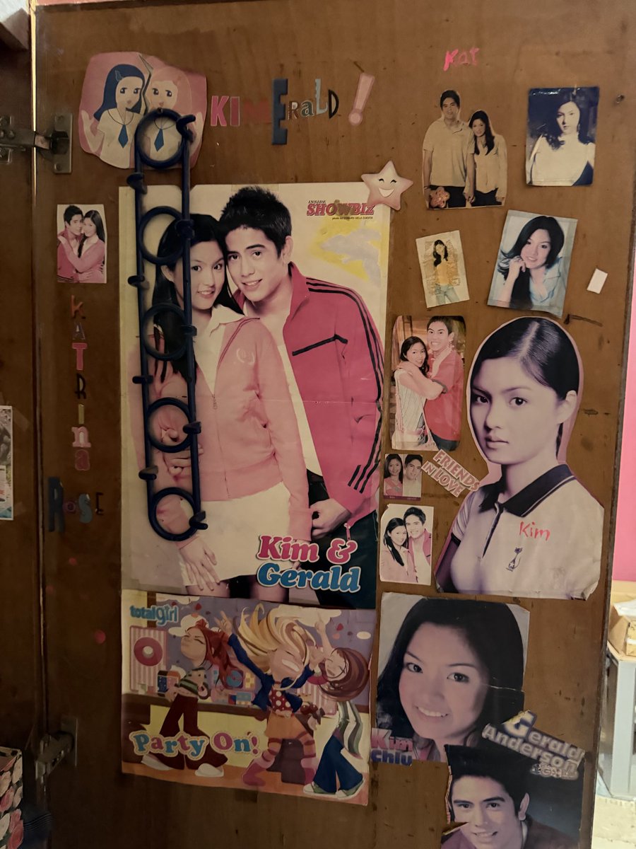 Went to clean up my old room in my parents’ house and look what I found from my teenage years. I was such a die-hard fan of this loveteam, especially Kim. And now that we’ve seen them together again, my Kimerald heart is just so happy. 🥹

#kimchiu <a href="/prinsesachinita/">kim chiu</a>