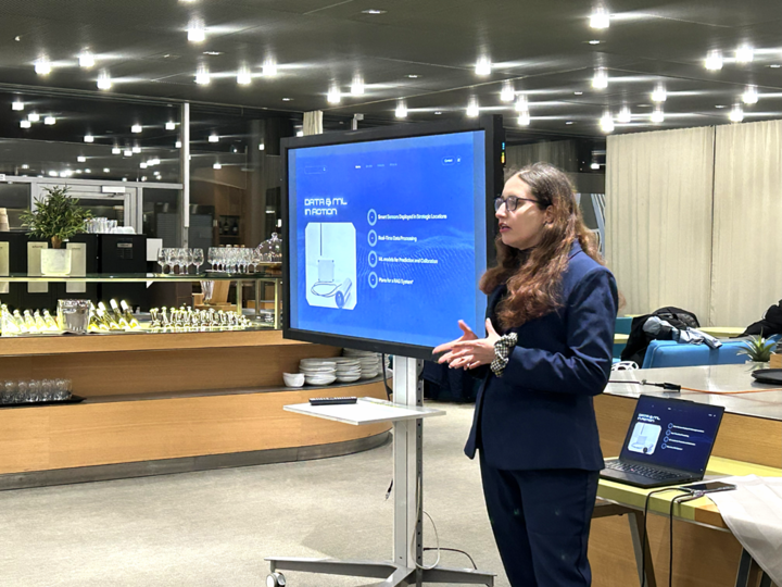 thisisriverkin's tweet image. Dani spoke at ETH Zürich’s CAS in Applied Machine Learning &amp;amp; Info Processing, at an event hosted by MAS ETH in Applied Technology.

She shared Riverkin’s work in ML + sensor networks for freshwater monitoring.

Thanks to the team for having us. 🧑‍🔬💧
#MachineLearning #WaterTech