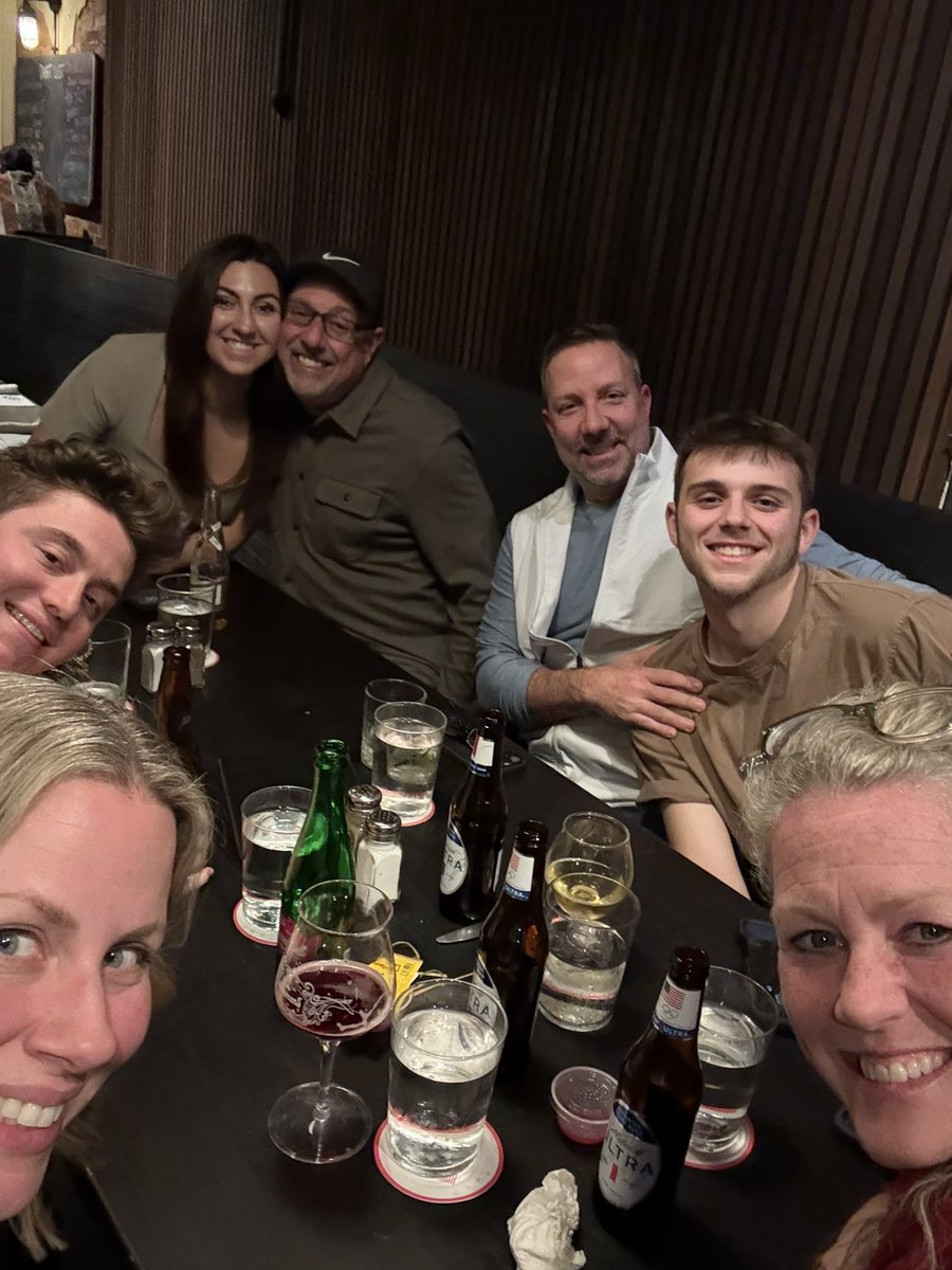 Julia Bryan tweet media