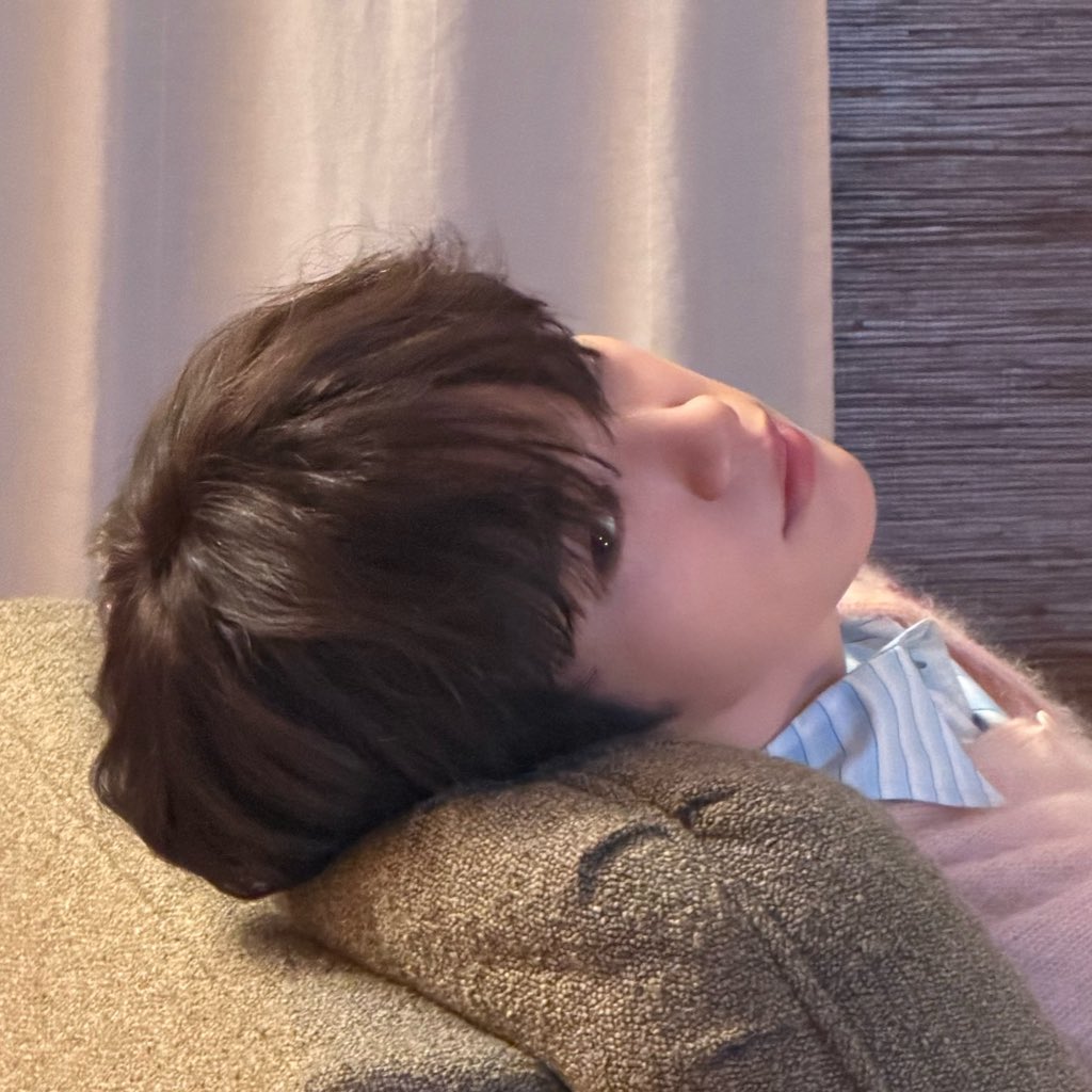 withjinyoung922's tweet image. 코띵동해야돼!!!!