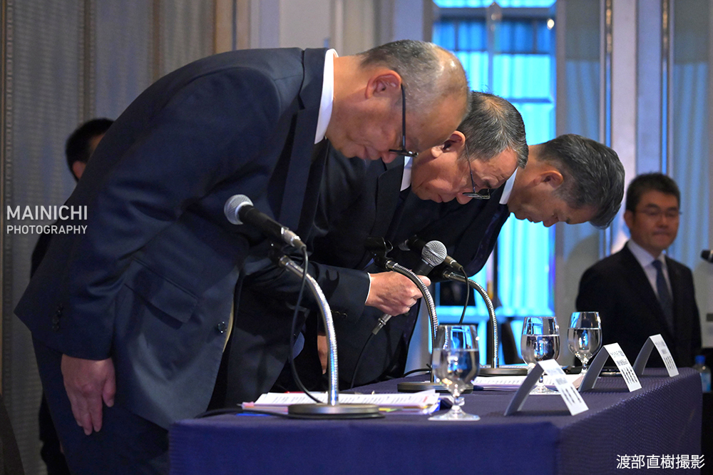 mainichiphoto's tweet image. アサヒグループホールディングスは、サイバー攻撃によるシステム障害を受け、東京都内で記者会見を開きました。勝木敦志社長は「多大なるご迷惑をおかけしていることを心からお詫び申し上げる」と述べました。

写真特集→mainichi.jp/graphs/2025112…