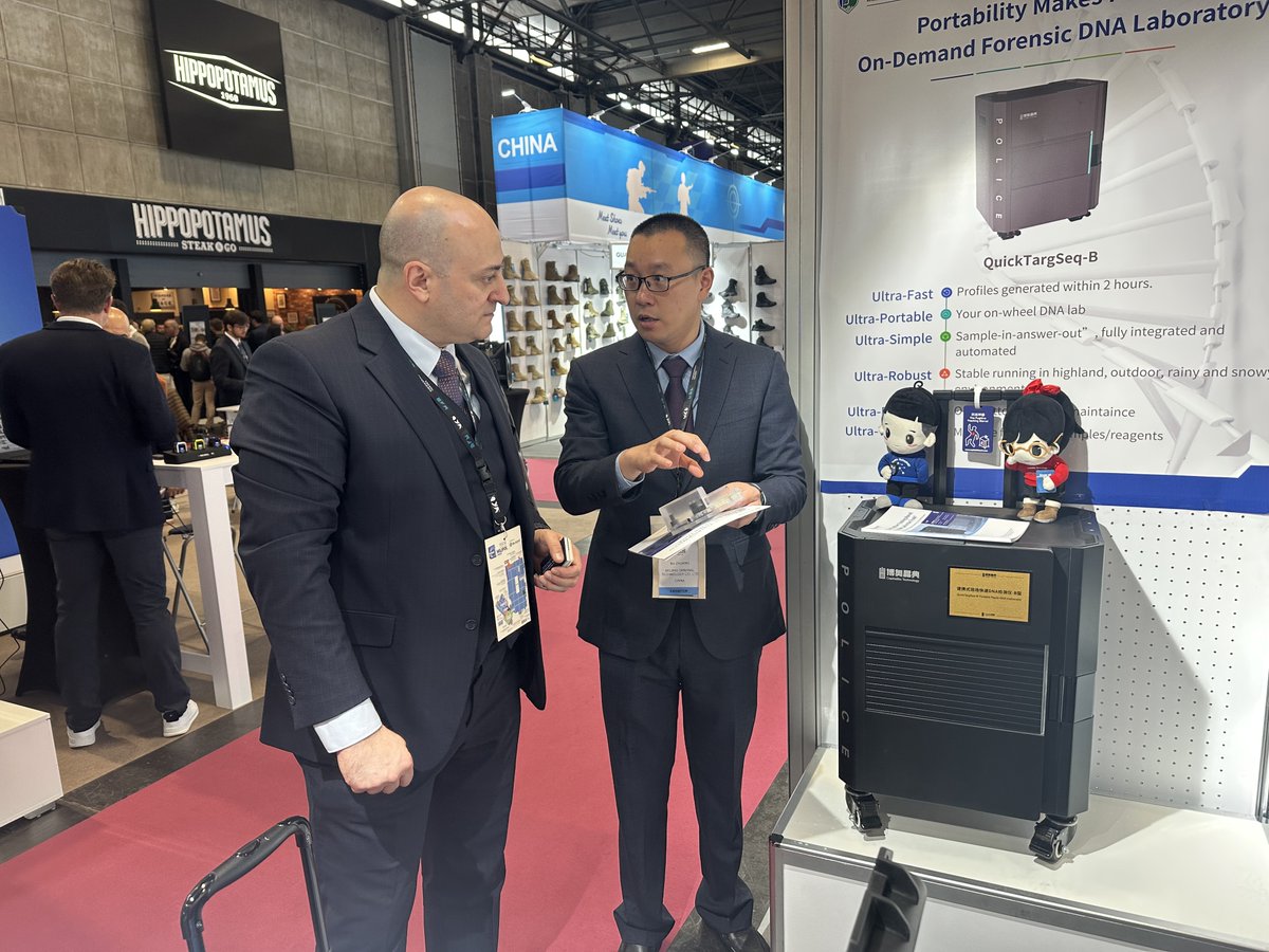 CapitalBiotech1's tweet image. 🔦 Quick TargSeq B wowed at Milipol Paris 2025!

Developed by CapitalBiotech with Tsinghua University &amp;amp; China’s Ministry of Public Security.

✅ Fully integrated
✅ Results in 2 hours
✅ Lab-quality forensics on the go

#Milipol2025 #ForensicScience #DNATech #SecurityInnovation