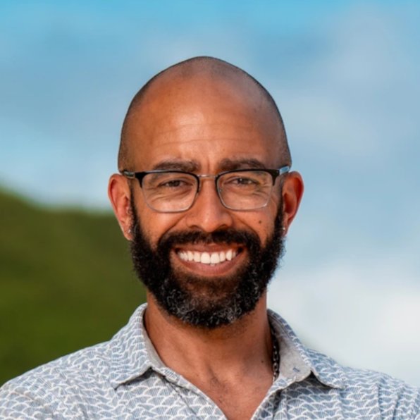 RobsFactChecker's tweet image. Five Black players made the jury and now four have been voted out in a row. #Survivor