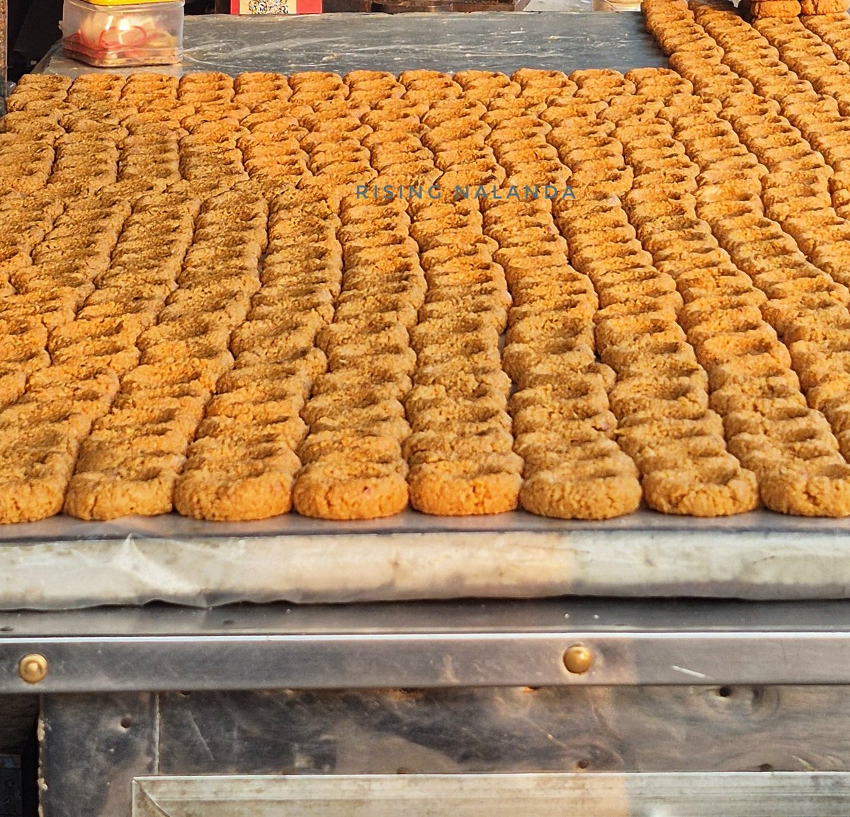 Nalanda_Rising's tweet photo. The famous Nischalganj ka Peda: A sweet pride of Nalanda

The flavour is truly unmatched!
Its taste carries the warmth &amp; richness of our Nalanda’s heritage.

Whenever you pass through Nischalganj by NH-33, should try this. One bite, n you’ll know why it’s loved so much. #Nalanda https://t.co/Q8CLhO5k6l