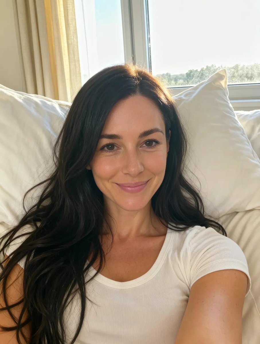 Heer_khan3's tweet image. Is my age an problem?
I’m 52 born in 1973