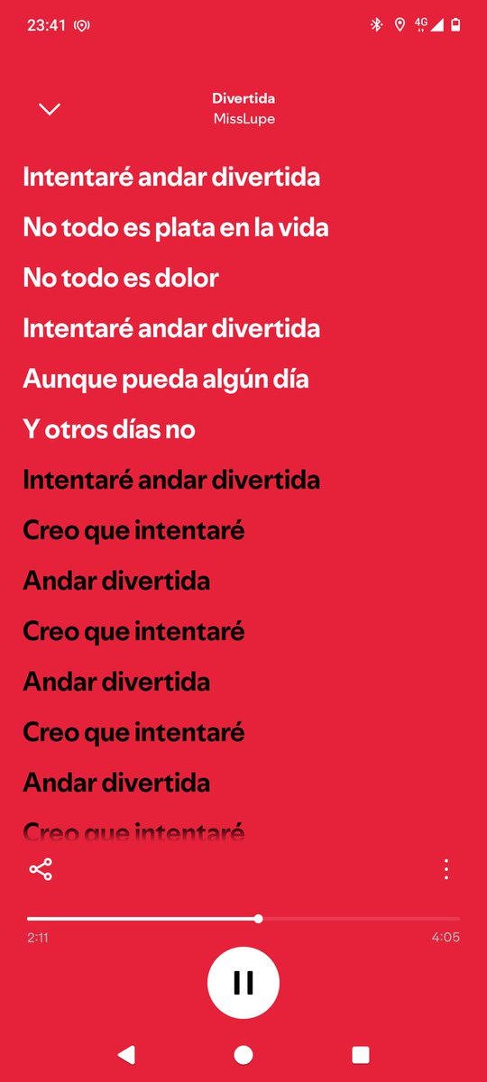 ValenErb's tweet photo. en posición fetal recitando "divertida" https://t.co/KnnhEXr4qL