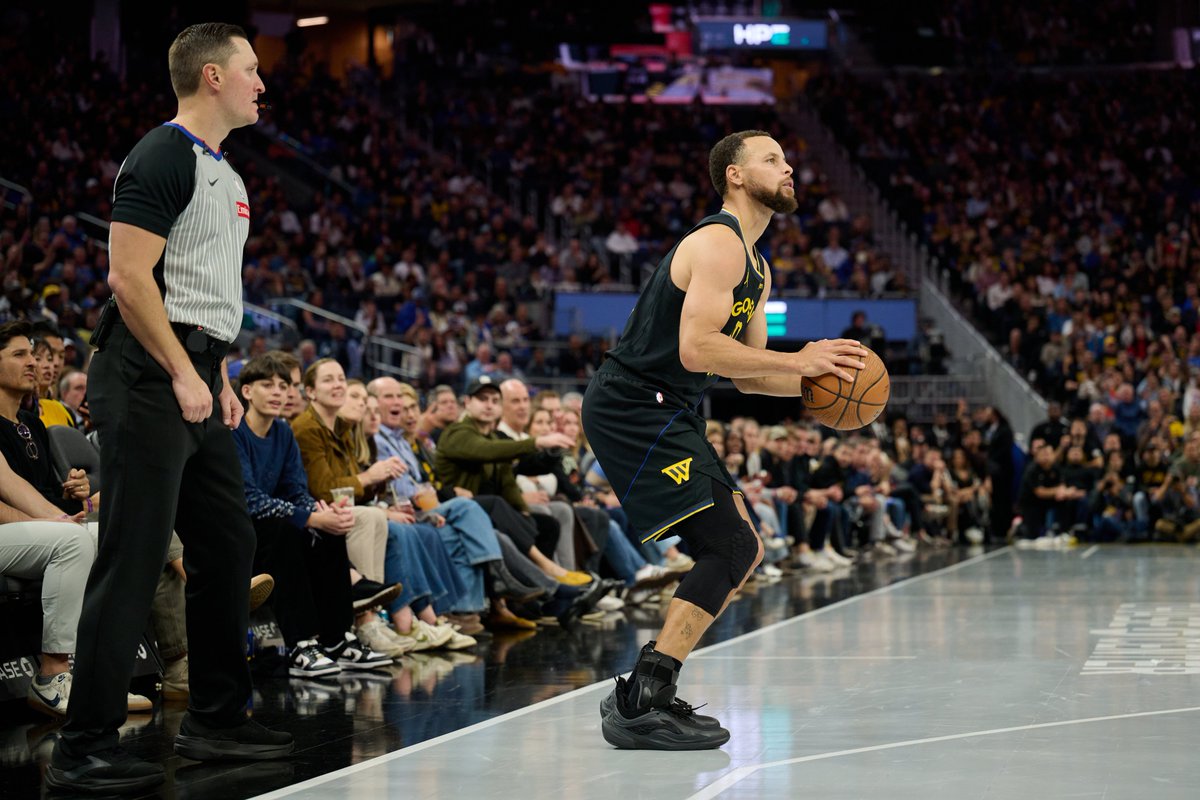 KNBR's tweet photo. The Warriors take on the Rockets in a rematch of last season's playoff series. Spend Thanksgiving Eve with "Dubs OT" with @JDJohnDickinson live from Harmonic Brewery in Thrive City after the final buzzer.

Join the conversation:
📞 415-808-5627
🎧 https://t.co/DIv0qxErGf
📺 https://t.co/BjxSBMmAQn
💻 https://t.co/RAqM5nfuUI

📸: Robert Edwards