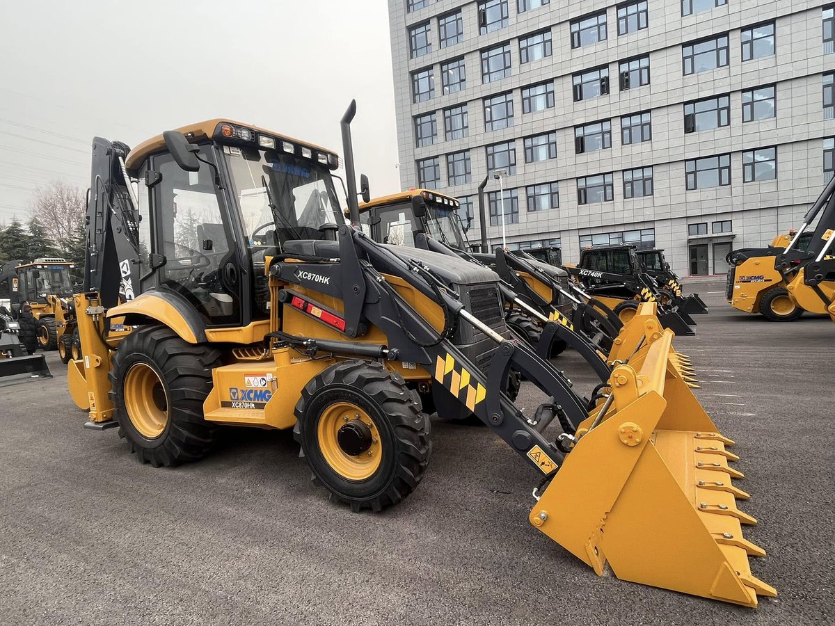zoeYang96's tweet photo. XCMG XC870HK backhoe loader with telescopic and side sliding boom &amp; 4in1 bucket

#XCMG
#XCMGLOADER
#XCMGBACKHOELOADER
#BACKHOELOADER
#XC870HK https://t.co/ilgjtFDMgo