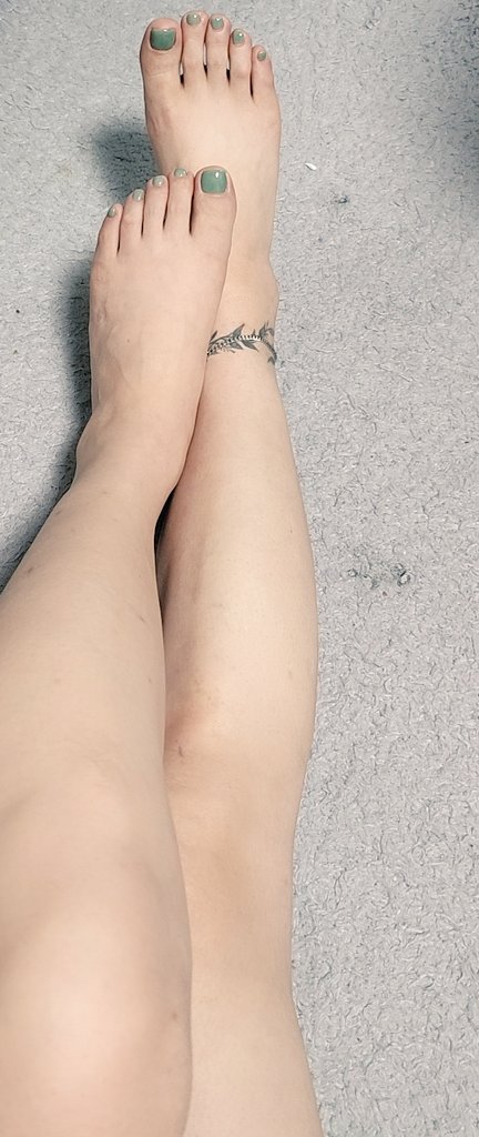 hi02so's tweet image. 환경이 사람의 행동을  80%이상  지배한다 
환경은 의지를  이긴다~~~~^^
정리가  되면 행동이 바뀌고 행동이 바뀌면  작은 삶의 변화가 있을듯  조금씩  환경과  내면을  정리하는 삶 ~~~~
환경 개선과 정리차  발관리 ㅎㅎ