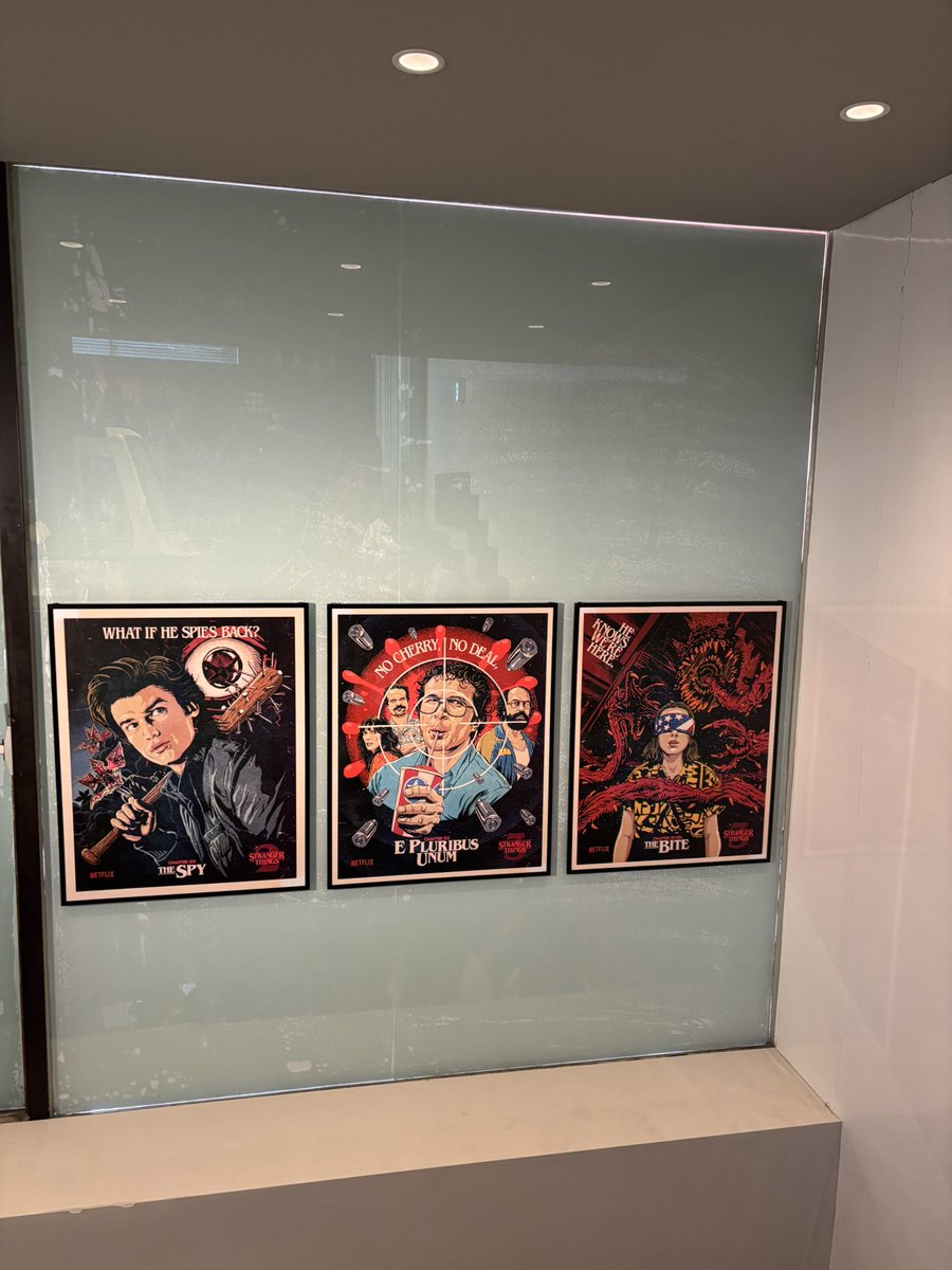 m_011656's tweet photo. ストレンジャーシングスPOPUP！！！
最高でした✌🏻土曜日にまた行きます…！！！ https://t.co/P7a7WKLEng