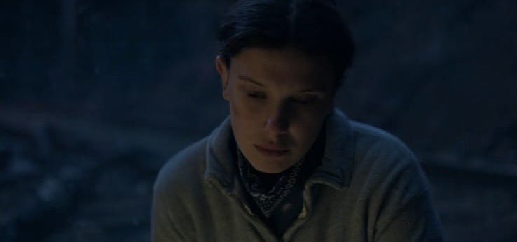 Eu acho tão linda a relação pai e filha da eleven e o hopper , precisava desse momento 
#StrangerThings5