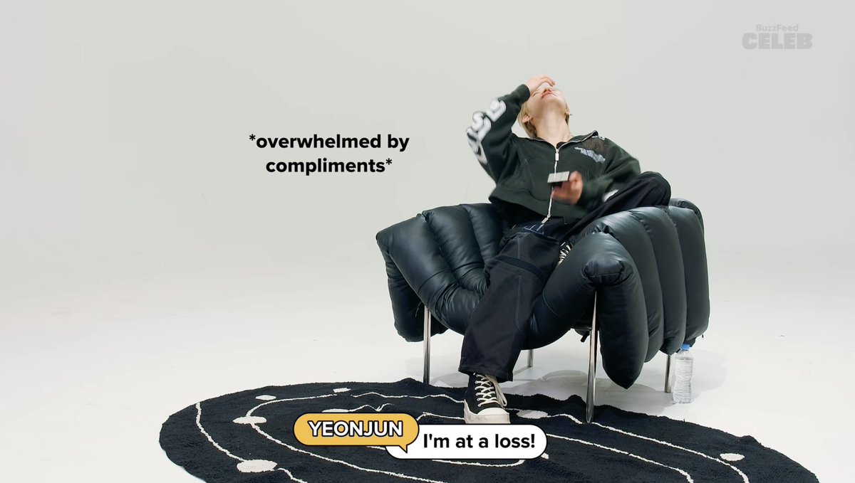 giakiyo's tweet image. they rlly got the most shyest member of txt to read thirst tweets oh bless him